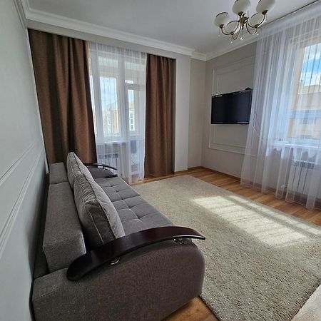 Ernaz Plus Apartments-Expo-Boulevard 130 Astana Buitenkant foto