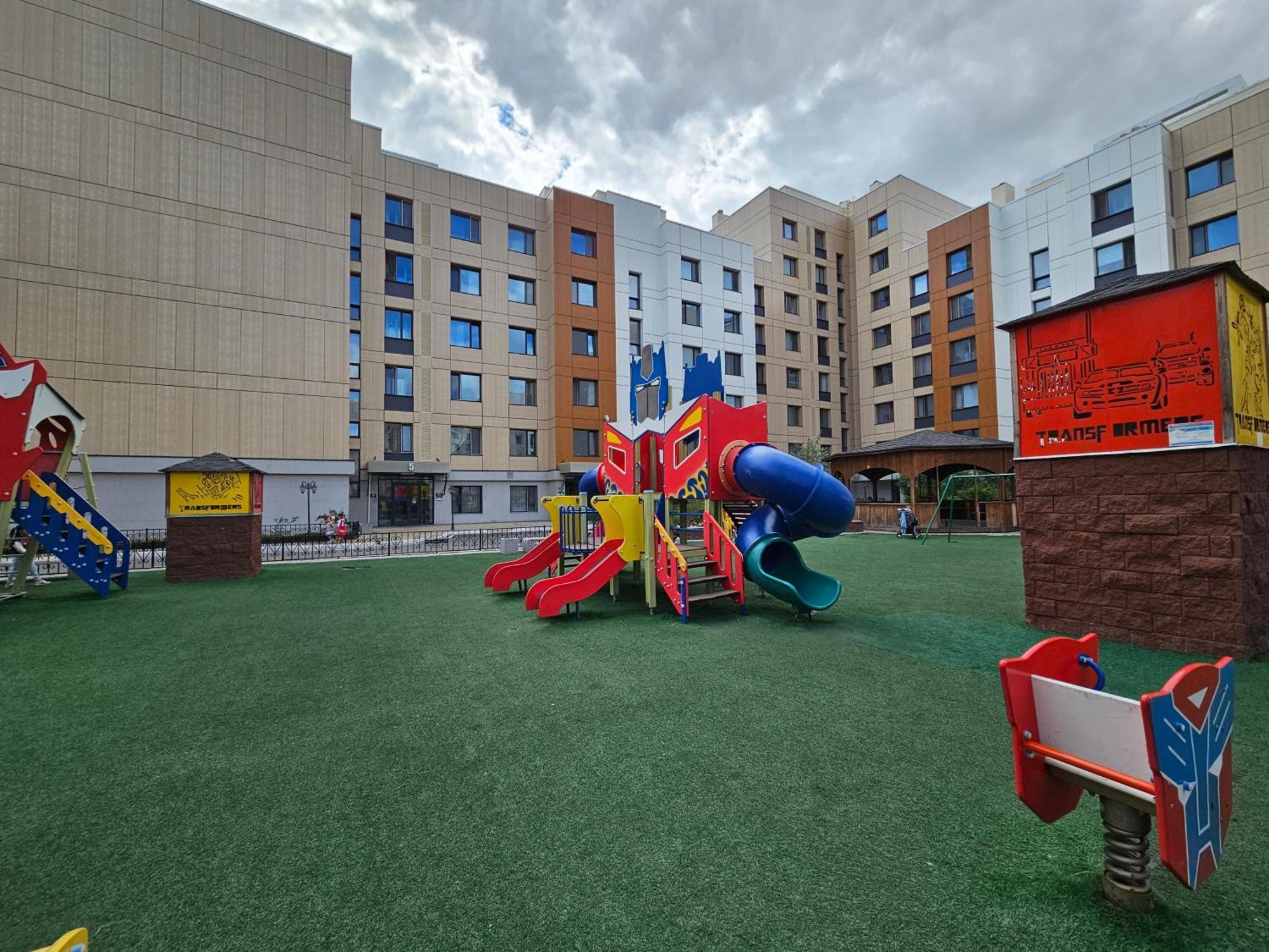 Ernaz Plus Apartments-Expo-Boulevard 130 Astana Buitenkant foto